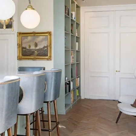5br House In Amsterdam- If You Want To Book, Please Contact On Wh-ats-app - 0034-635-520-036 !!!! Amsterdam