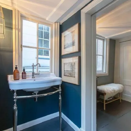 5br House In Amsterdam- If You Want To Book, Please Contact On Wh-ats-app - 0034-635-520-036 !!!! Villa Amsterdam